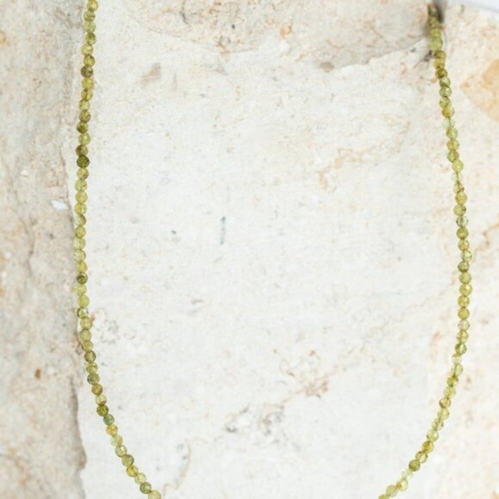 August Birthstone Green Beaded Necklace Peridot Gemstone Dainty Jewelry - Picture 8 of 16
